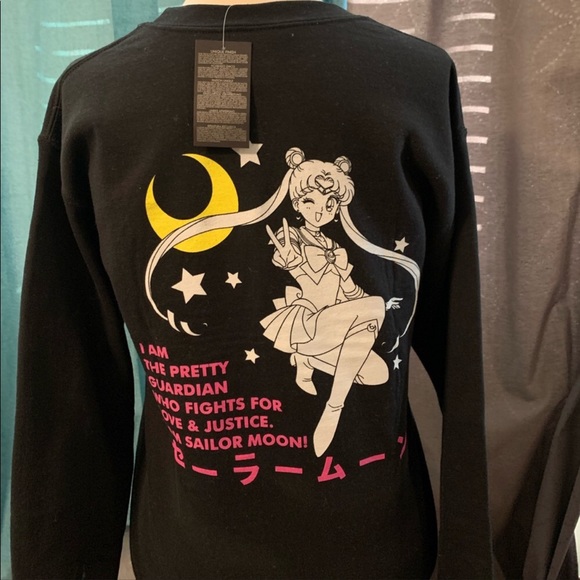 Pretty Guardian Sailor Moon Womens Sweatshirt Size S - Picture 3 of 3